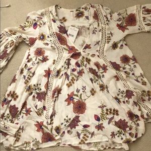 Free people beautiful flowery flowery dress